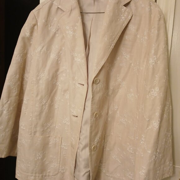 Liz Claiborne Women's Button Front Linen Blend Blazer In Large - Picture 3 of 5